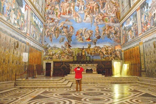 Tauck guest in the Sistine Chapel